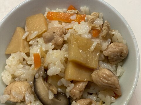 「鶏肉」と「タケノコ」の混ぜご飯